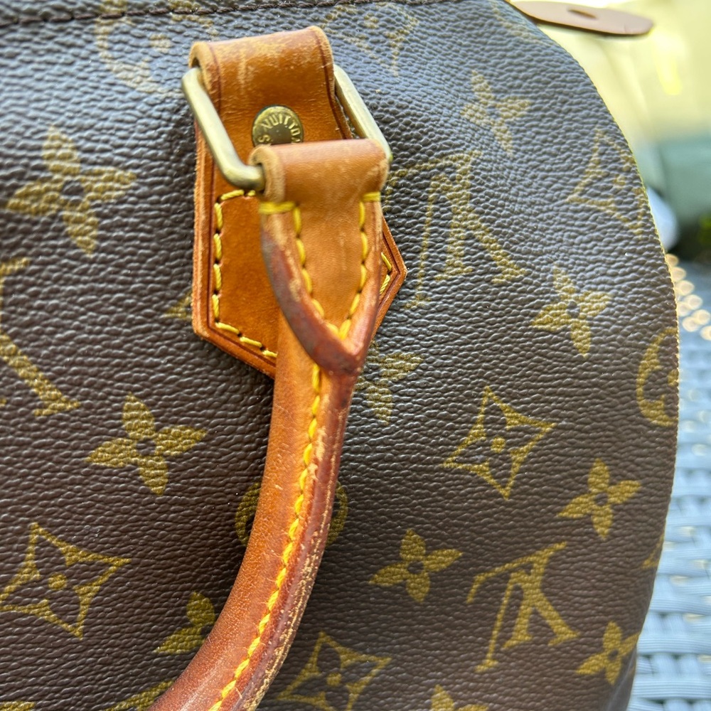 LV bag - Picture 8 of 10